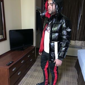 Meet your Posher, Abel